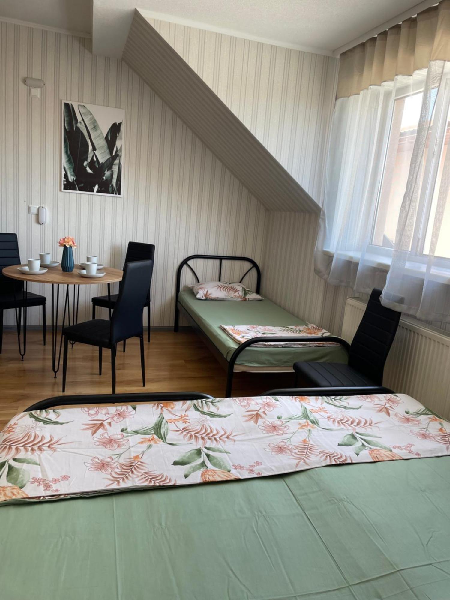 Vip Hostel Mukacheve Exterior photo